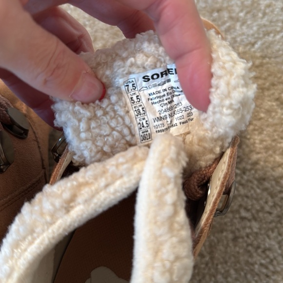 Sorel Out and About Cozy tawny sea salt waterproof boot shoe pull on 7.5 9.5 - Picture 7 of 11